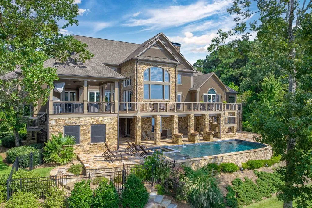 Georgia Lakefront Gem with Panoramic Views and Privacy for $4.49 Million 25 1151 Oconee Way Panoramic Lakefront Luxury in Georgia 21