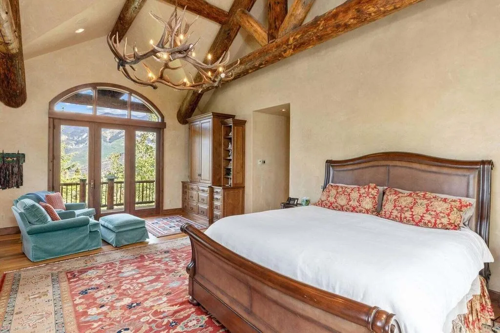 A Truly Exquisite Colorado Architectural Masterpiece Offered at $10.995 Million 17 120 Prospect Creek Dr An Exquisite Colorado Architectural Masterwork Offered at 10.995 Million 13