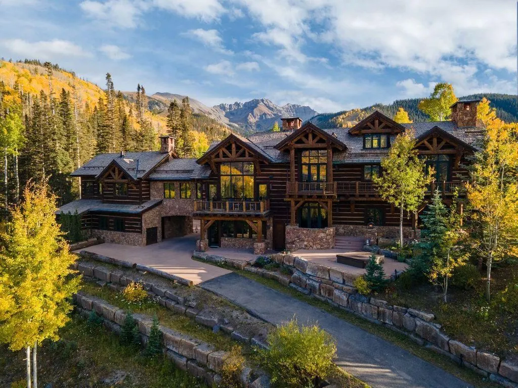 A Truly Exquisite Colorado Architectural Masterpiece Offered at $10.995 Million 26 120 Prospect Creek Dr An Exquisite Colorado Architectural Masterwork Offered at 10.995 Million 25