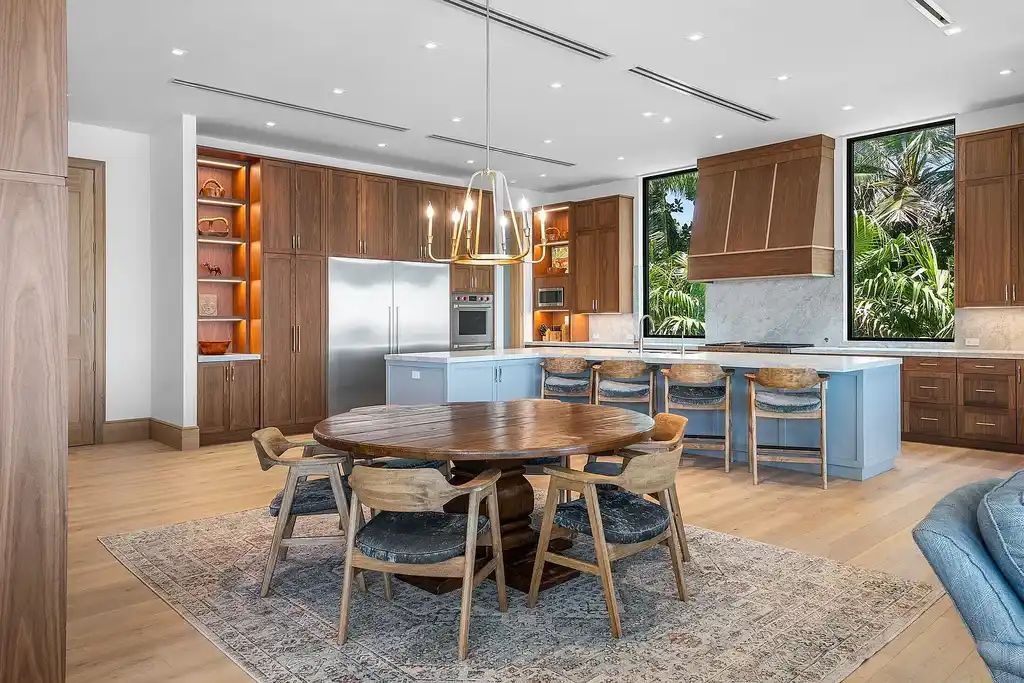 A Breathtaking $85 Million Ultra Luxury Dual Waterfront Estate Redefining Manalapan Living 8 1260 S Ocean Boulevard oceanfront estate in Manalapan showcasing contemporary architecture and direct Atlantic Ocean frontage