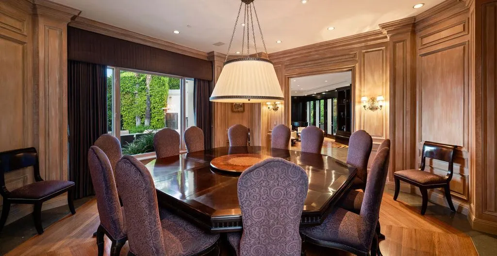 A World-Class California Art Deco Retreat with Sweeping City Vistas, Listed at $19,995,000 10 14035 Aubrey Rd An Extraordinary Private Art Deco Estate Overlooking the City 8