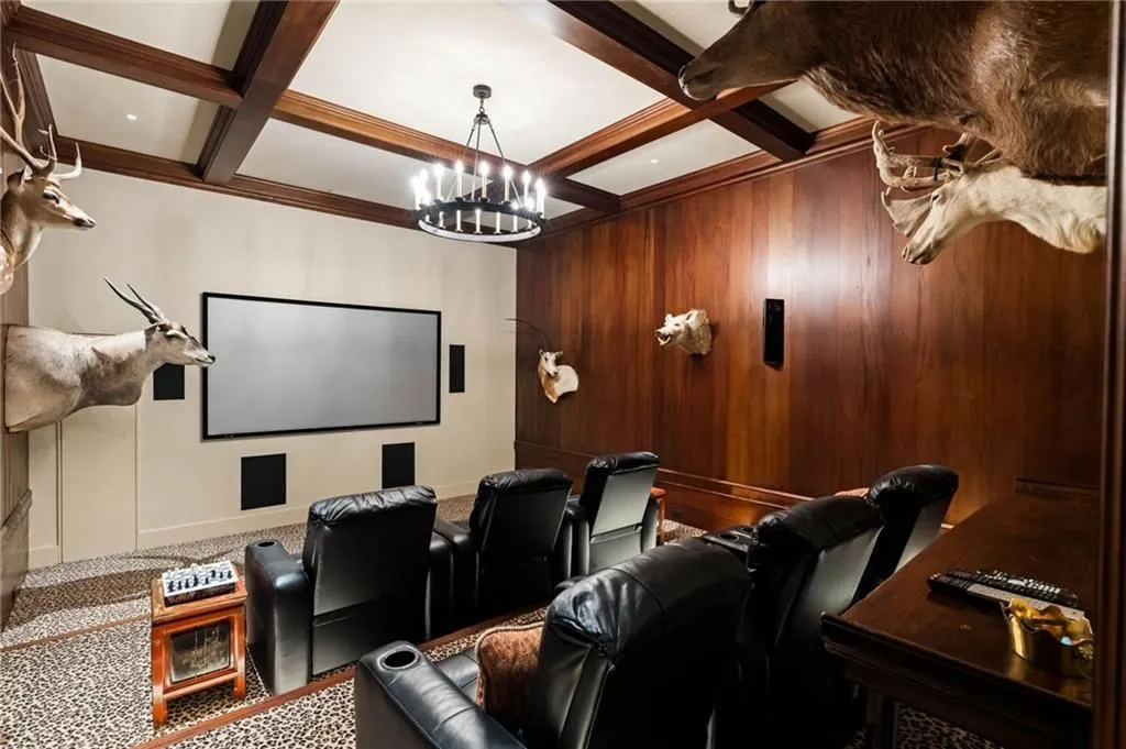 Lakefront Luxury Redefined: A $10 Million Estate Renovated by Spitzmiller & Norris 20 1405 Big Eddy Ct A Distinguished Lakefront Estate Thoughtfully Renovated by Spitzmiller Norris 16