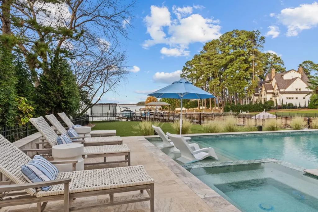 An Elite Waterfront Retreat With Year-Round Water Views in North Carolina Lists for $5.75 Million 10 16407 Jetton Rd An Elite Gated Waterfront Retreat in North Carolina 19