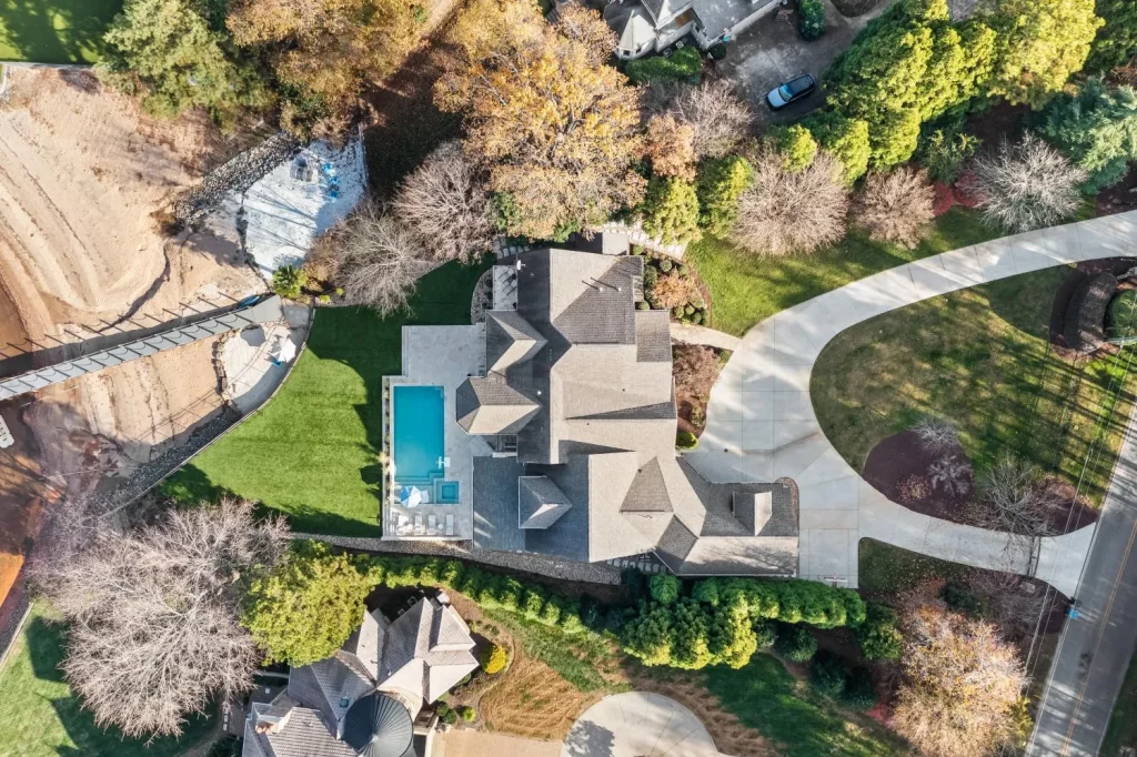 An Elite Waterfront Retreat With Year-Round Water Views in North Carolina Lists for $5.75 Million 29 16407 Jetton Rd An Elite Gated Waterfront Retreat in North Carolina 26