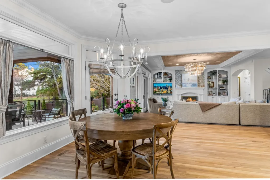 An Elite Waterfront Retreat With Year-Round Water Views in North Carolina Lists for $5.75 Million 13 16407 Jetton Rd An Elite Gated Waterfront Retreat in North Carolina 5