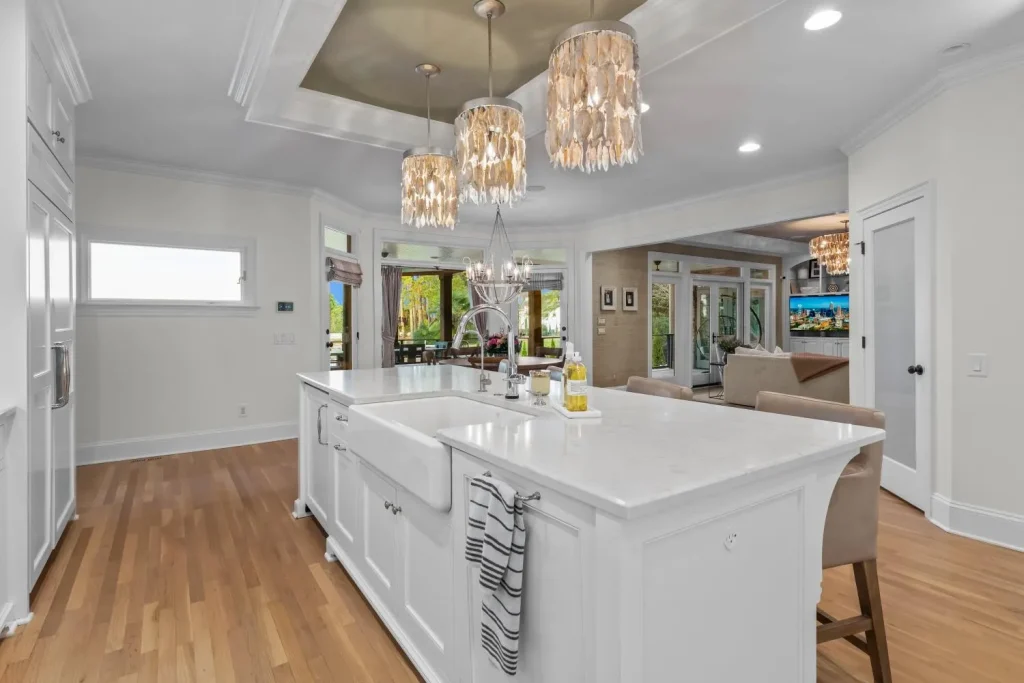 An Elite Waterfront Retreat With Year-Round Water Views in North Carolina Lists for $5.75 Million 14 16407 Jetton Rd An Elite Gated Waterfront Retreat in North Carolina 6