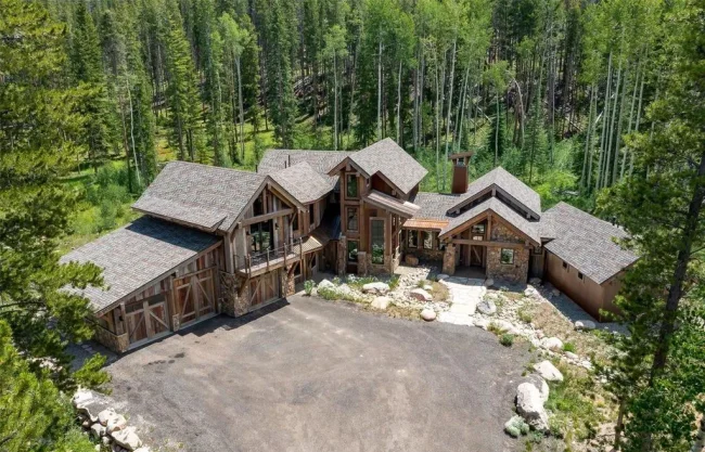A Breathtaking Terra Firma Residence on 35 Acres Redefining Natural Luxury in Colorado