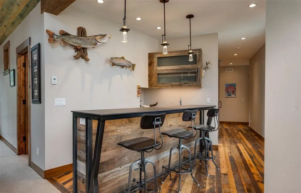 A Breathtaking Terra Firma Residence on 35 Acres Redefining Natural Luxury in Colorado 20 170 GCR 810 A Spectacular Terra Firma Home on 35 Acres Blending Seamlessly with Colorados Landscape 17