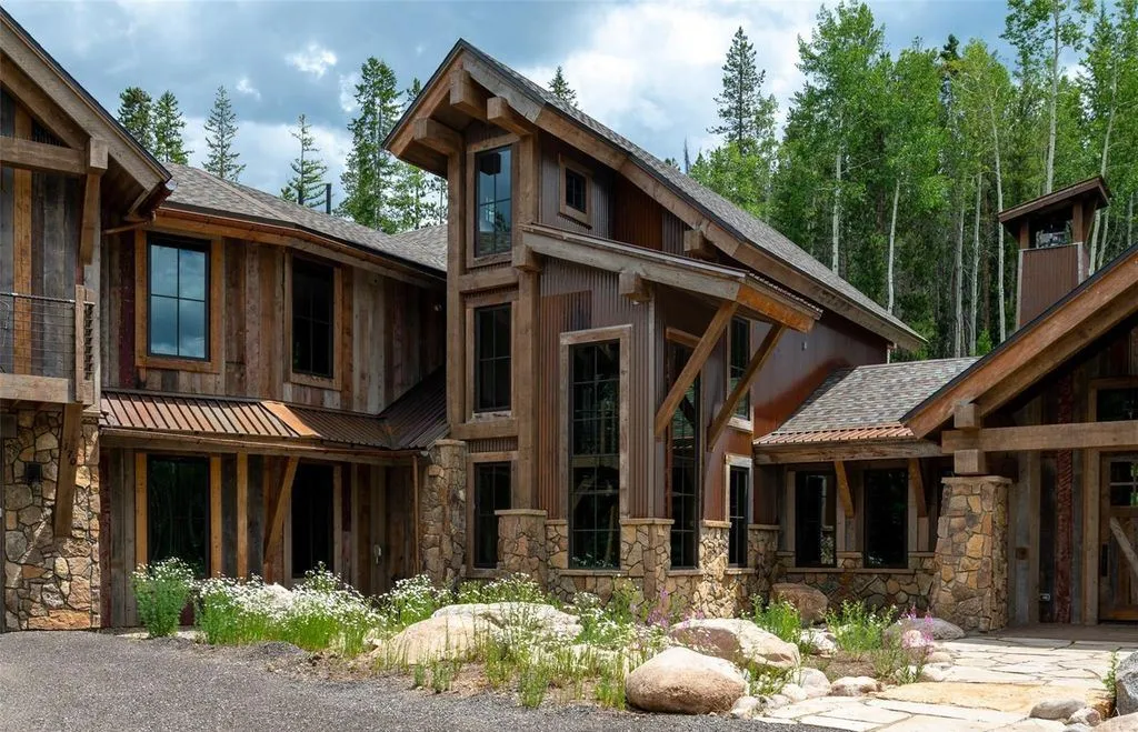 A Breathtaking Terra Firma Residence on 35 Acres Redefining Natural Luxury in Colorado 22 170 GCR 810 A Spectacular Terra Firma Home on 35 Acres Blending Seamlessly with Colorados Landscape 4