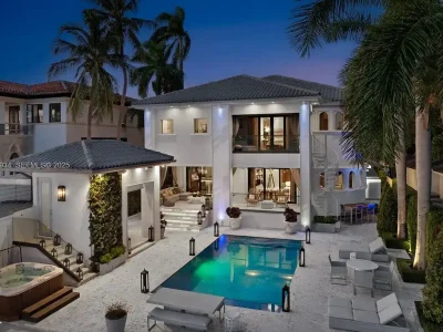 A Rare $18.9 Million Waterfront Estate on Hibiscus Island with Private Dock and Skyline Views 1 176 S Hibiscus Dr Rare 18.9M Waterfront Home on Miami Beachs Elite Hibiscus Island 1