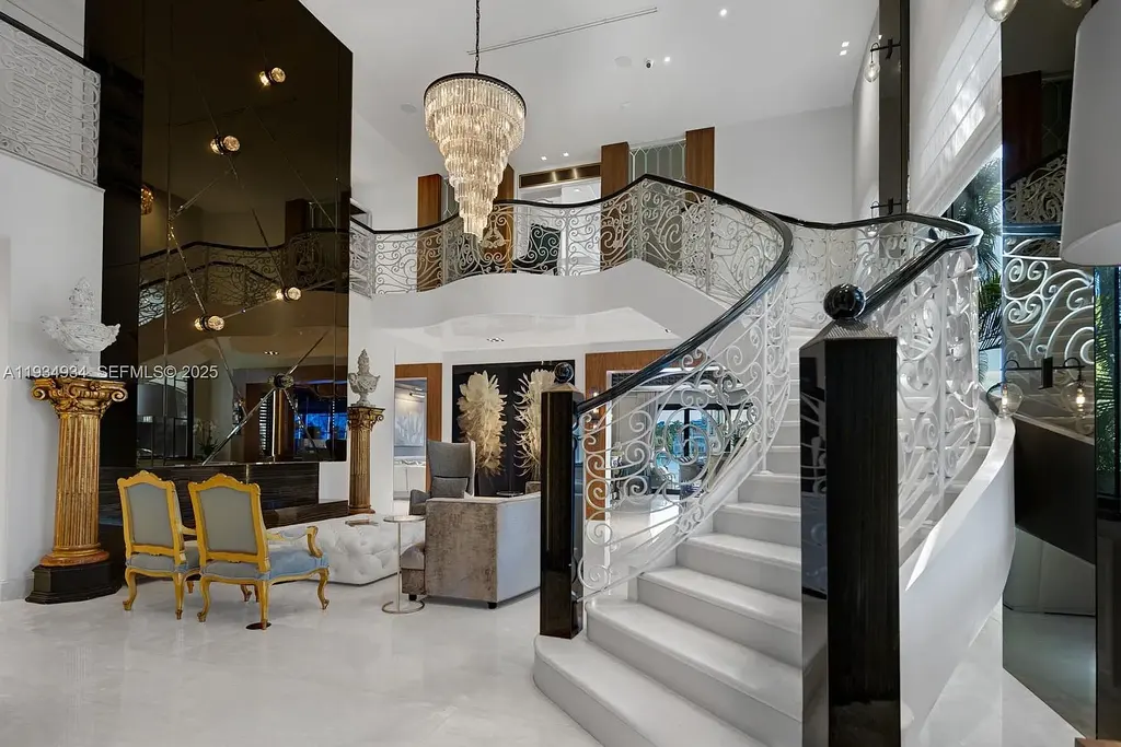 A Rare $18.9 Million Waterfront Estate on Hibiscus Island with Private Dock and Skyline Views 6 Private dock and boat lifts at 176 S Hibiscus Dr, a waterfront home in Miami Beach for sale