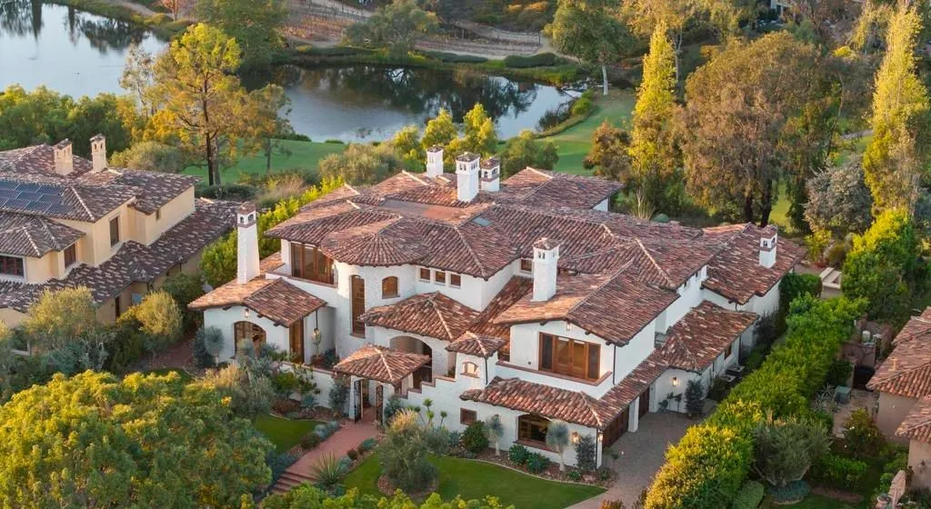 A World-Class Modern European Estate Delivering Panoramic Views in California 5 18446 Calle La Serra An Extraordinary California Estate Defined by Modern European Elegance 1