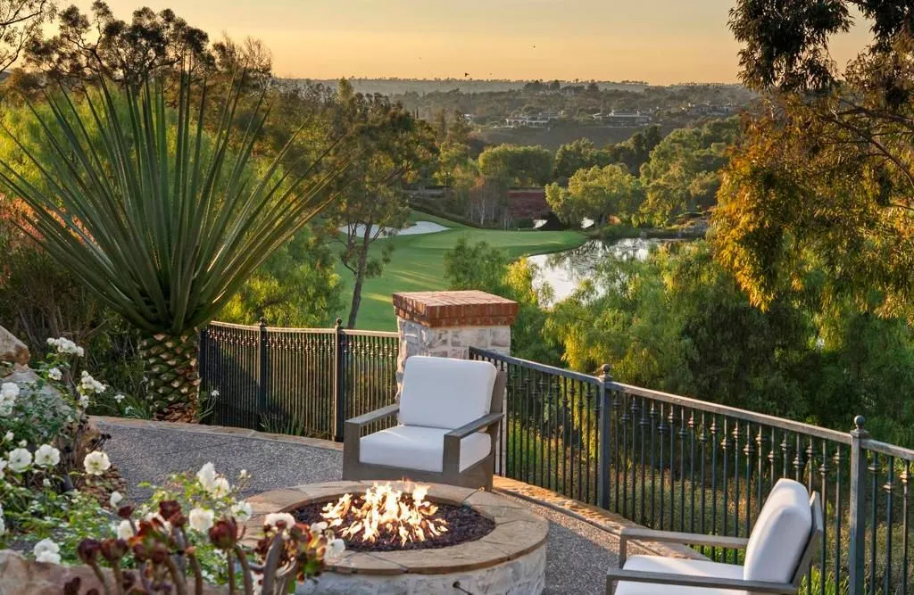 A World-Class Modern European Estate Delivering Panoramic Views in California 18 18446 Calle La Serra An Extraordinary California Estate Defined by Modern European Elegance 13