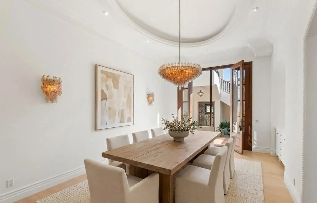 A World-Class Modern European Estate Delivering Panoramic Views in California 7 18446 Calle La Serra An Extraordinary California Estate Defined by Modern European Elegance 6