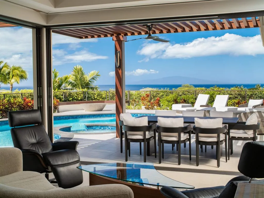 This Spectacular New Estate Captures Panoramic Views From Kahoʻolawe to the West Maui Mountains at $7,495,000 24 192 Halau Pl Showcases a Breathtaking New Estate With Sweeping Views From Kahoʻolawe to the West Maui Mountains 10