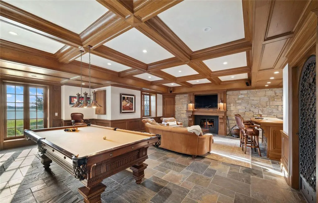 Classic Grandeur Meets the Water: A $8.5M Manor Overlooking Oyster Bay Harbor 22 200 Centre Island Road An Extraordinary Oyster Bay Harbor Waterfront Manor 19