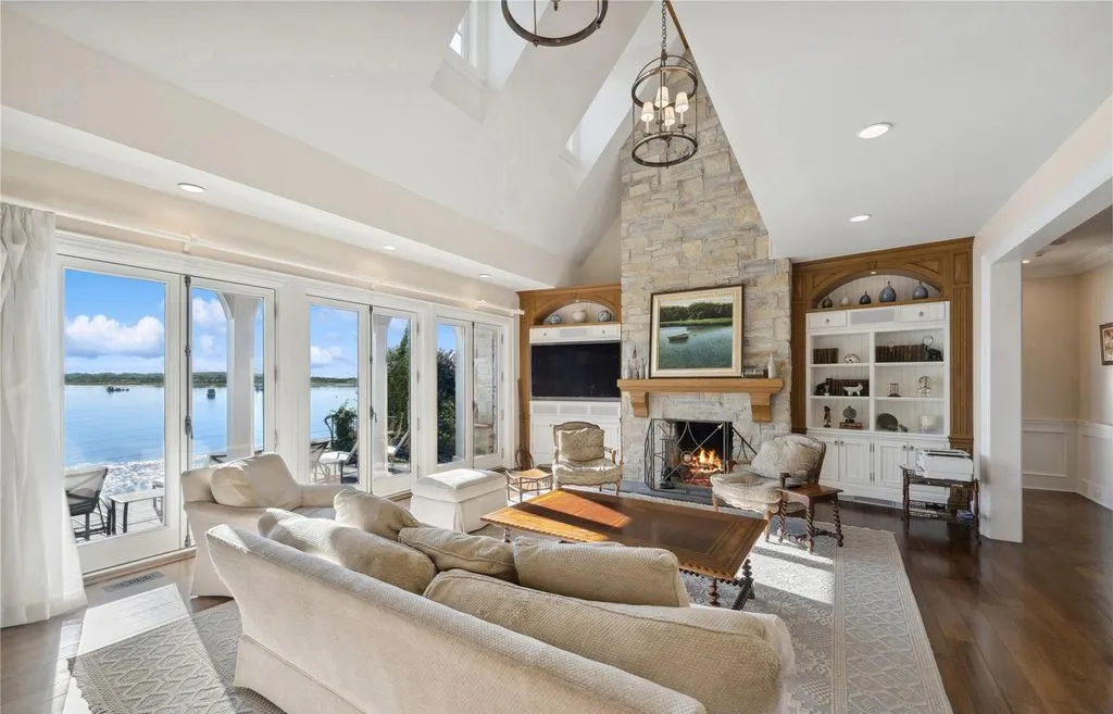 Classic Grandeur Meets the Water: A $8.5M Manor Overlooking Oyster Bay Harbor 9 200 Centre Island Road An Extraordinary Oyster Bay Harbor Waterfront Manor 5