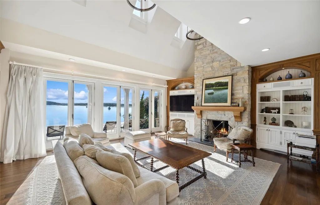 Classic Grandeur Meets the Water: A $8.5M Manor Overlooking Oyster Bay Harbor 10 200 Centre Island Road An Extraordinary Oyster Bay Harbor Waterfront Manor 6