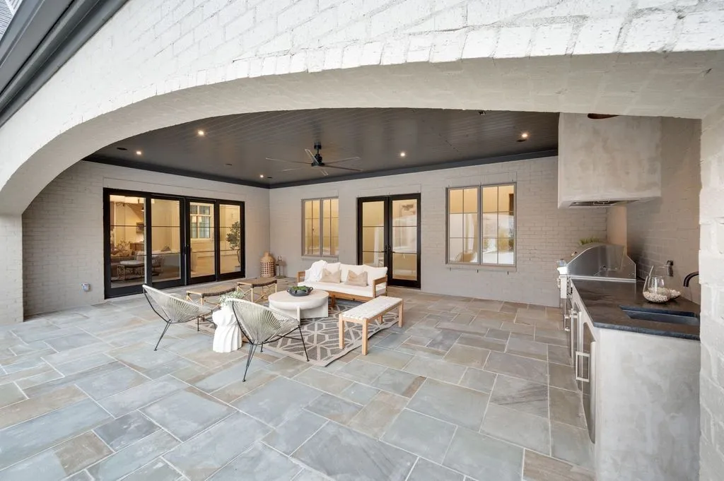 A Timeless Yet Modern Tennessee Luxury Estate Asks $8.25 Million 12 226 Williamsburg Cir 16