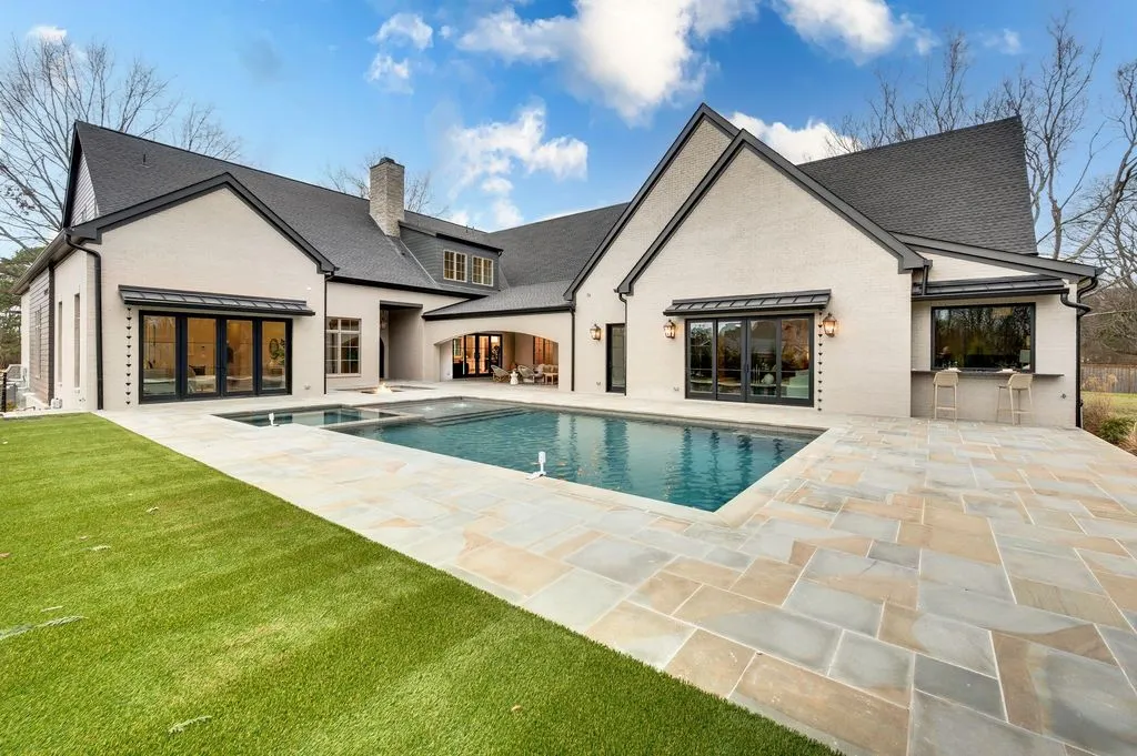 A Timeless Yet Modern Tennessee Luxury Estate Asks $8.25 Million 14 226 Williamsburg Cir 19