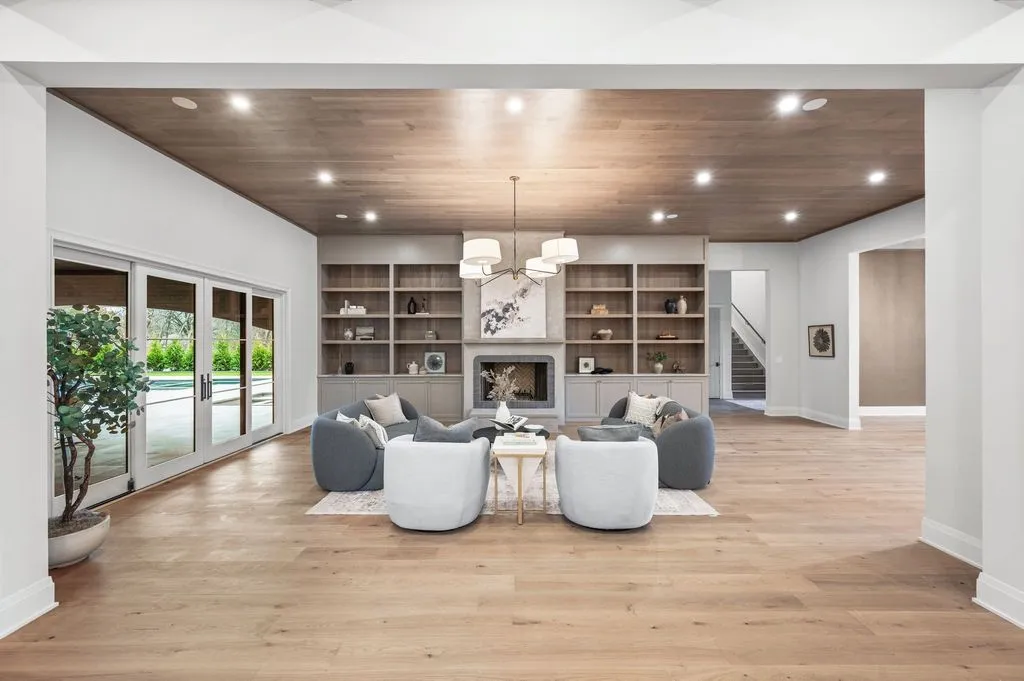 A Timeless Yet Modern Tennessee Luxury Estate Asks $8.25 Million 8 226 Williamsburg Cir 4
