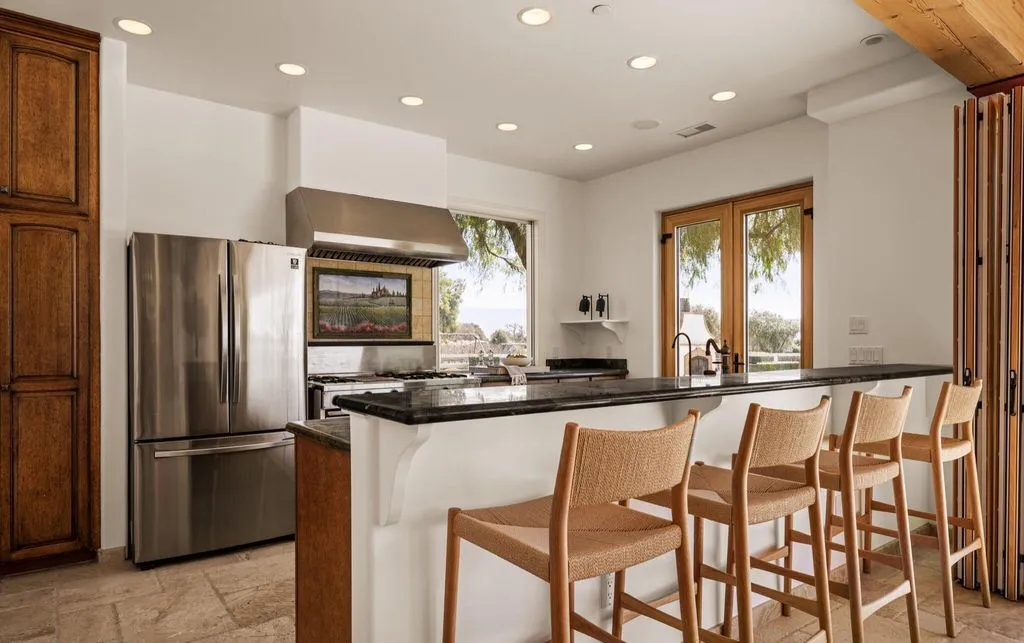 Premier Wine Country Living: A $28M Santa Ynez Vineyard Estate of Luxury and Privacy 22 2370 N Refugio Rd An Extraordinary Santa Ynez Vineyard Estate 18