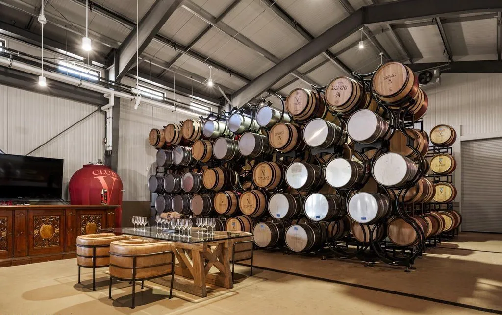 Premier Wine Country Living: A $28M Santa Ynez Vineyard Estate of Luxury and Privacy 25 2370 N Refugio Rd An Extraordinary Santa Ynez Vineyard Estate 21