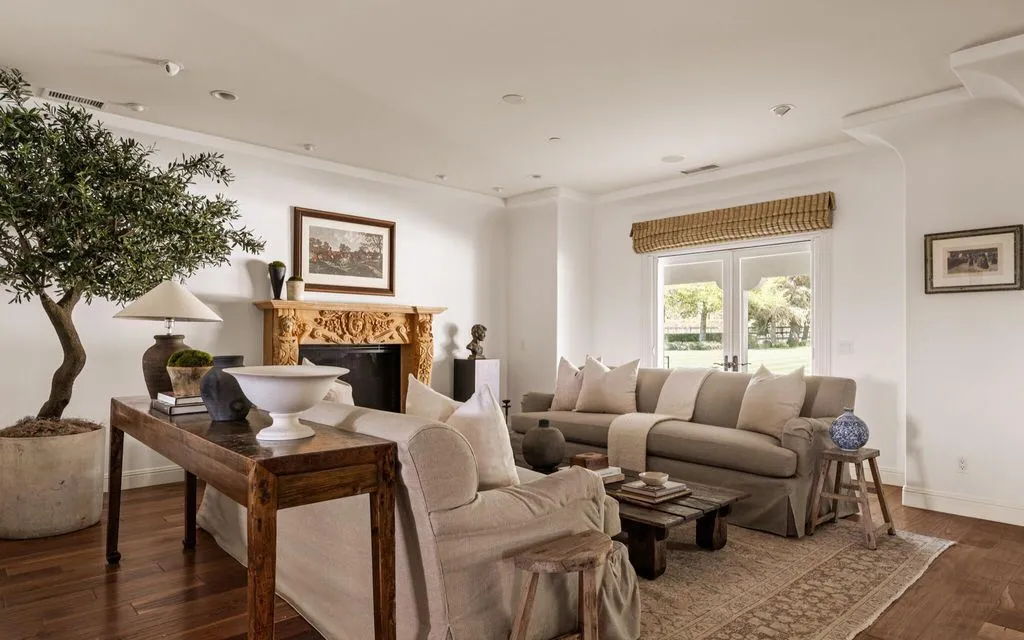 Premier Wine Country Living: A $28M Santa Ynez Vineyard Estate of Luxury and Privacy 10 2370 N Refugio Rd An Extraordinary Santa Ynez Vineyard Estate 6