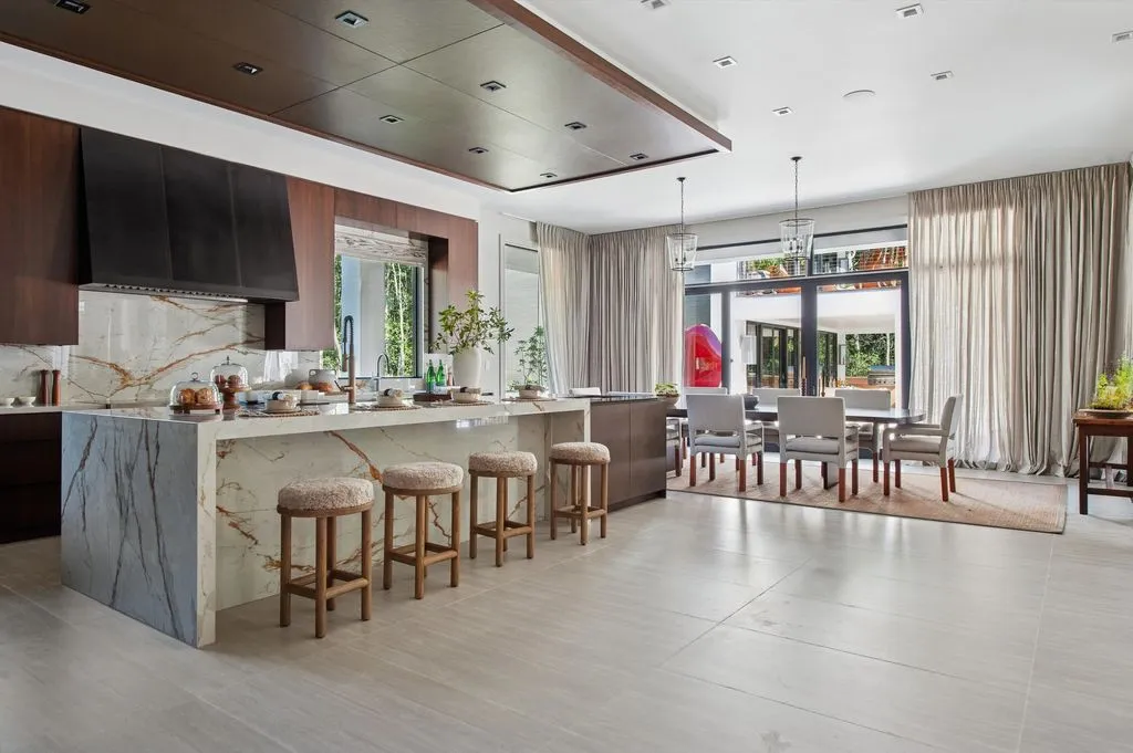 New York Luxury Showpiece Showcasing Finest Craftsmanship and Detail Asks $15,995,000 12 293 Old Sag Harbor Rd Unveils a Spectacular Display of Craftsmanship and Luxury 11