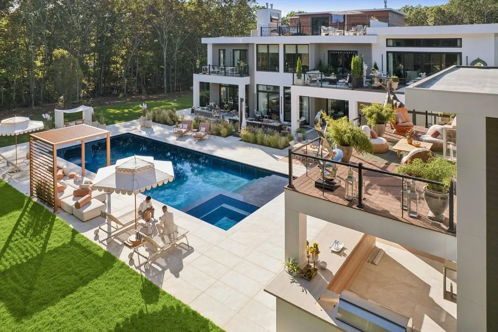 New York Luxury Showpiece Showcasing Finest Craftsmanship and Detail Asks $15,995,000 21 293 Old Sag Harbor Rd Unveils a Spectacular Display of Craftsmanship and Luxury 22