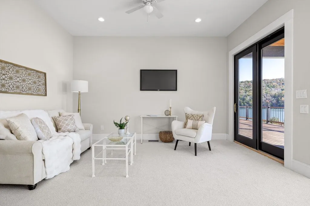 340 Edgewater Way Reveals an Extraordinary Lakeside New Construction Promising Elevated Waterfront Living 16