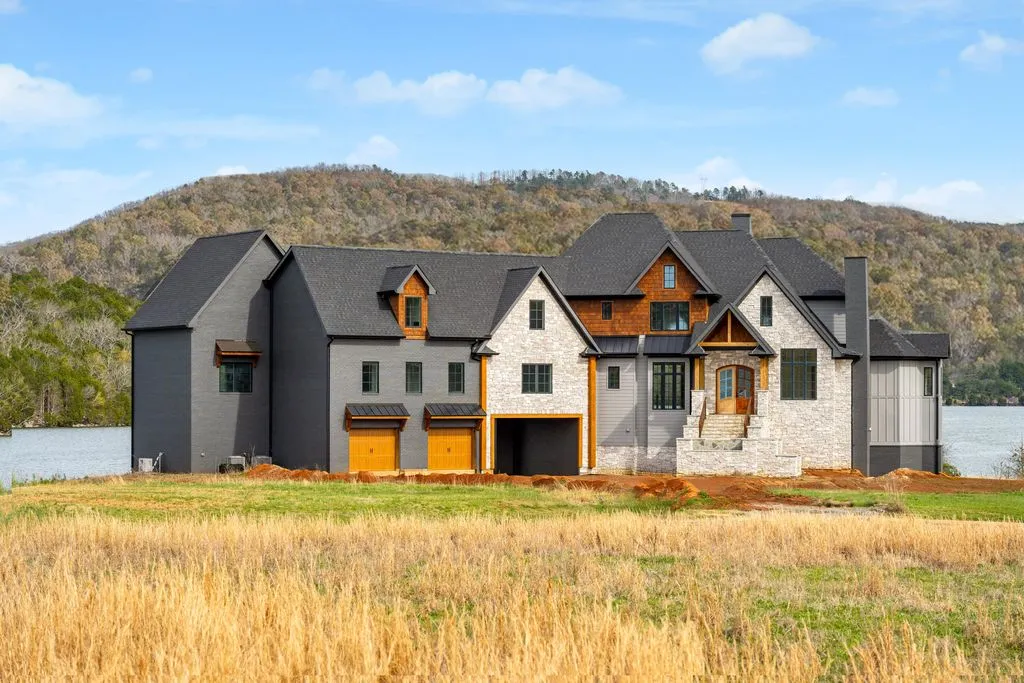 340 Edgewater Way Reveals an Extraordinary Lakeside New Construction Promising Elevated Waterfront Living 19