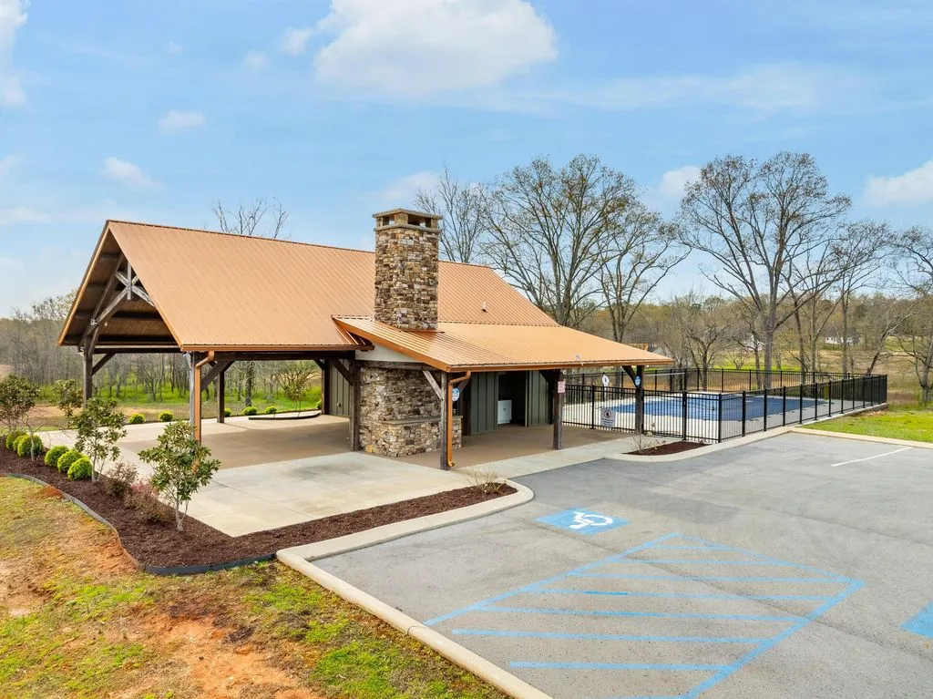 340 Edgewater Way Reveals an Extraordinary Lakeside New Construction Promising Elevated Waterfront Living 20