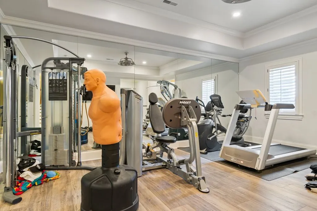 340 White Swans Xing A Stunning European Villa in Tennessee 18