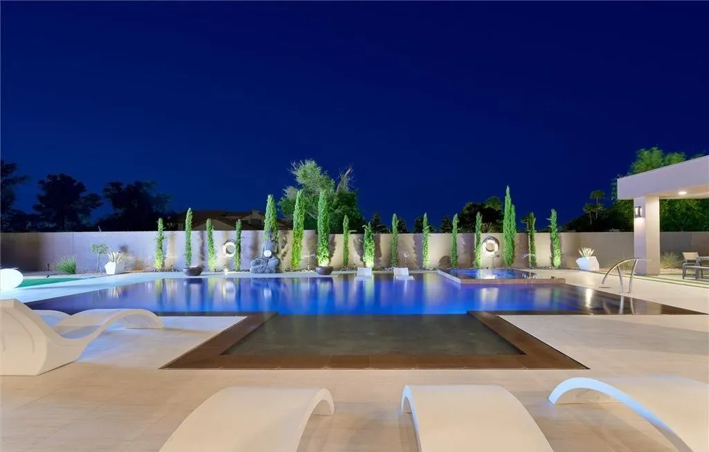 A Captivating Entertainer’s Paradise: This $4.3 Million Nevada Custom Home Defines Luxury Living 16 3740 Caesars Cir A Stunning Custom Built Masterpiece Designed for Elite Entertaining 18