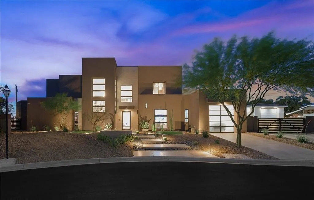 A Captivating Entertainer’s Paradise: This $4.3 Million Nevada Custom Home Defines Luxury Living 14 3740 Caesars Cir A Stunning Custom Built Masterpiece Designed for Elite Entertaining 4