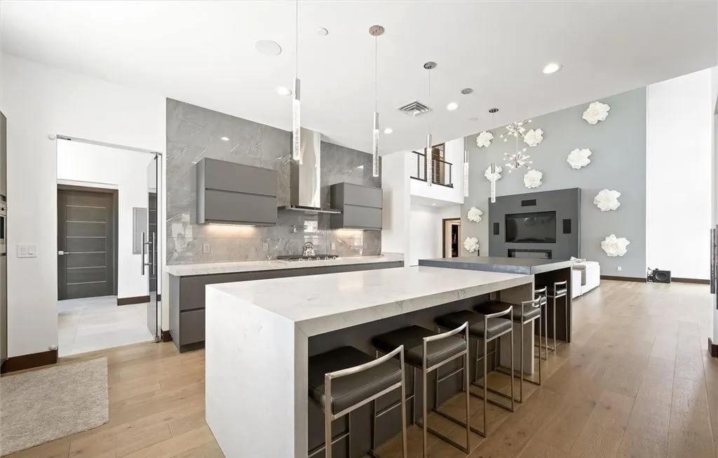 A Captivating Entertainer’s Paradise: This $4.3 Million Nevada Custom Home Defines Luxury Living 11 3740 Caesars Cir A Stunning Custom Built Masterpiece Designed for Elite Entertaining 9