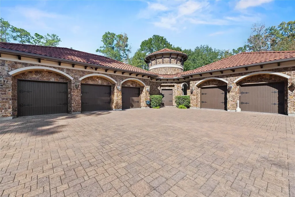 A Mediterranean Masterpiece Rising Above the Woodlands of Magnolia, Texas Seeks for $11,500,000 37 38262 Windy Ridge Trl Magnolia TX 77355 38