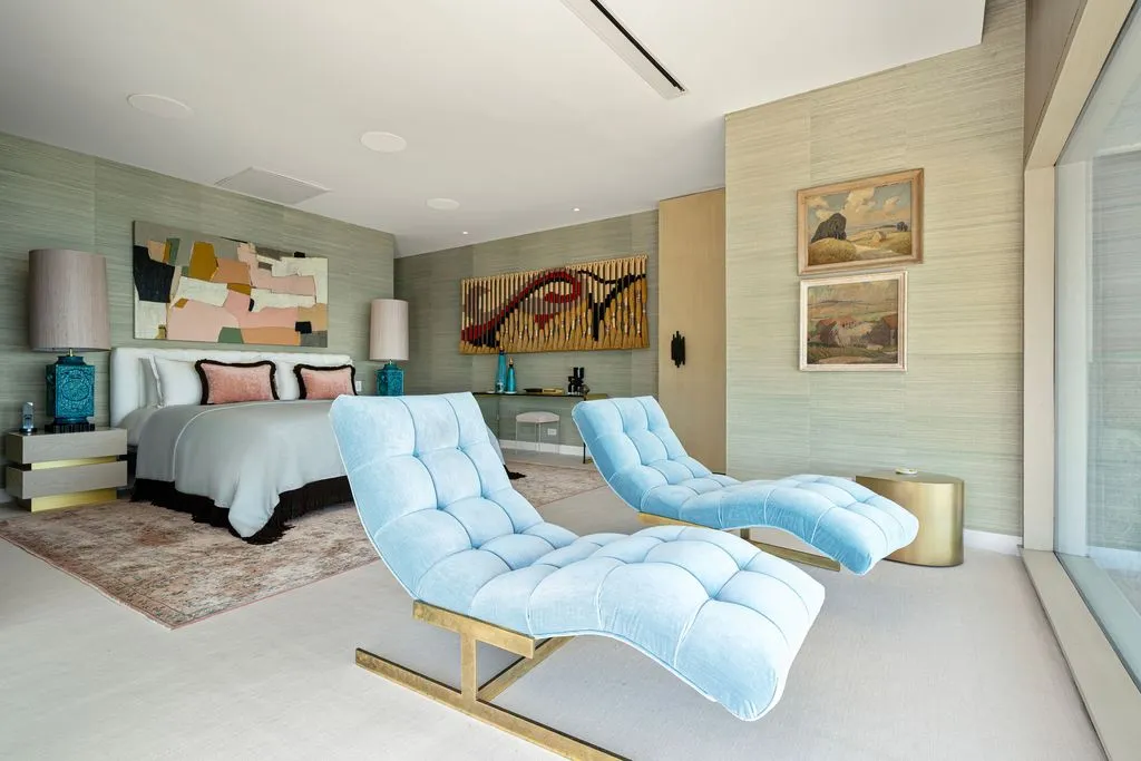 An Iconic Waterfront Estate by Norman Jaffe Lists for $17,995,000 in New York 20 4 Dawn Ln Presents a Legendary 1971 Norman Jaffe Waterfront Estate in New York 12