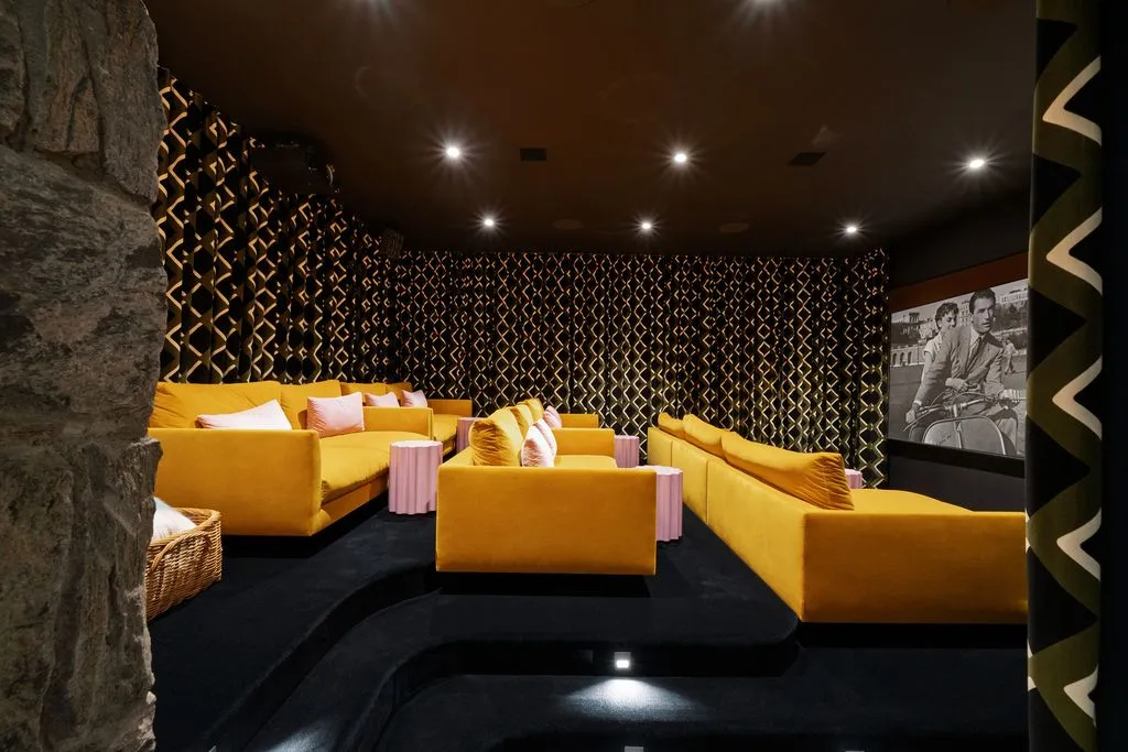 An Iconic Waterfront Estate by Norman Jaffe Lists for $17,995,000 in New York 23 4 Dawn Ln Presents a Legendary 1971 Norman Jaffe Waterfront Estate in New York 16