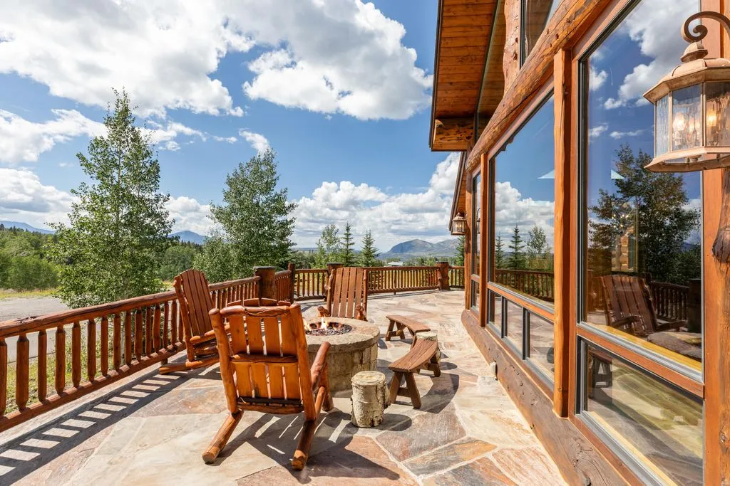 A Trophy Colorado Mountain Retreat Delivering Ultimate Privacy at $15.15M 15 407 Benchmark Dr An Extraordinary Mountain Sanctuary in Colorado 17