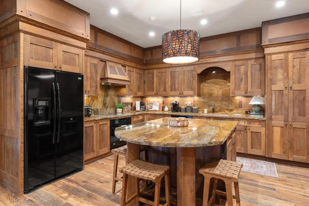 A Trophy Colorado Mountain Retreat Delivering Ultimate Privacy at $15.15M 25 407 Benchmark Dr An Extraordinary Mountain Sanctuary in Colorado 18