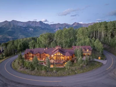 A Trophy Colorado Mountain Retreat Delivering Ultimate Privacy at $15.15M 1 407 Benchmark Dr An Extraordinary Mountain Sanctuary in Colorado 22