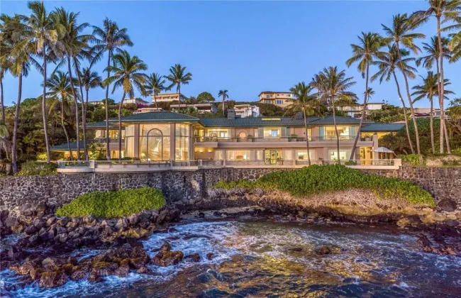 Hawaiian Nature Meets European Renaissance Grandeur in This $37.5 Million Architectural Masterpiece
