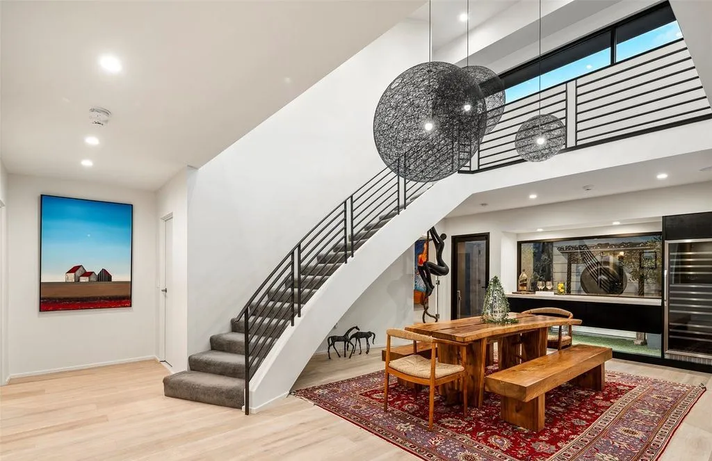 A Trophy Ocean-Adjacent Estate Defines Elevated Island Living in Hawaii at $8,875,000 18 4366 Royal Pl Showcases a Breathtaking Ocean Adjacent Sanctuar 10