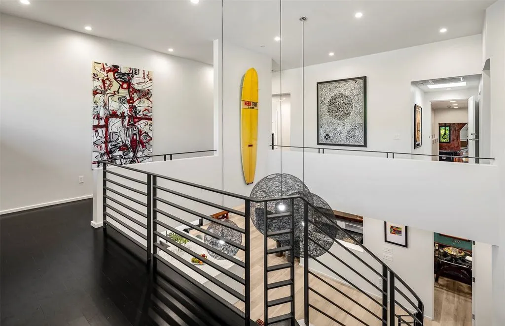 A Trophy Ocean-Adjacent Estate Defines Elevated Island Living in Hawaii at $8,875,000 19 4366 Royal Pl Showcases a Breathtaking Ocean Adjacent Sanctuar 11