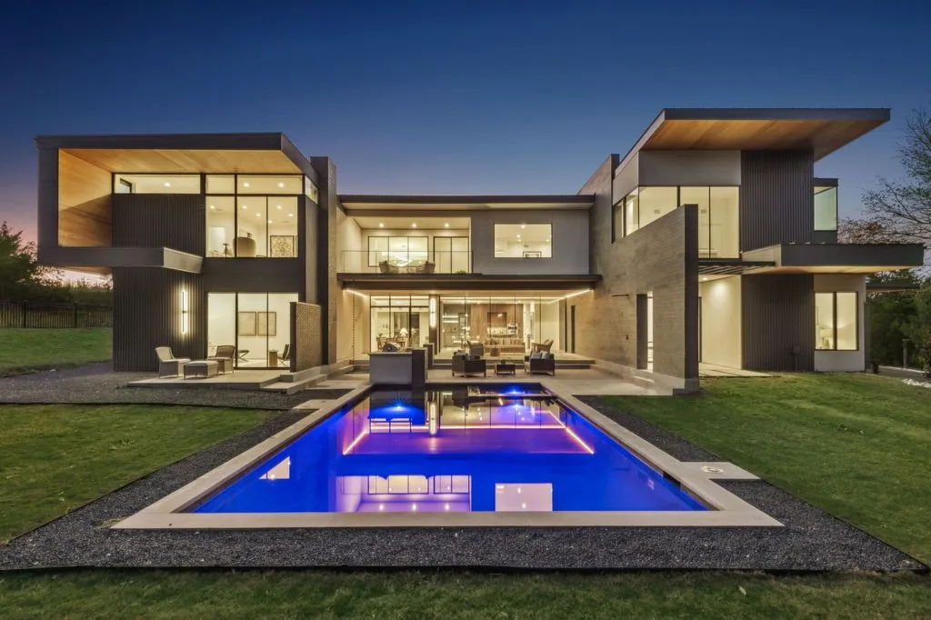 “Harmony House”: A $5 Million Architectural Sanctuary in Texas 4 4590 County Road 340 Unveils Harmony House a Breathtaking Texas Masterpiece 23