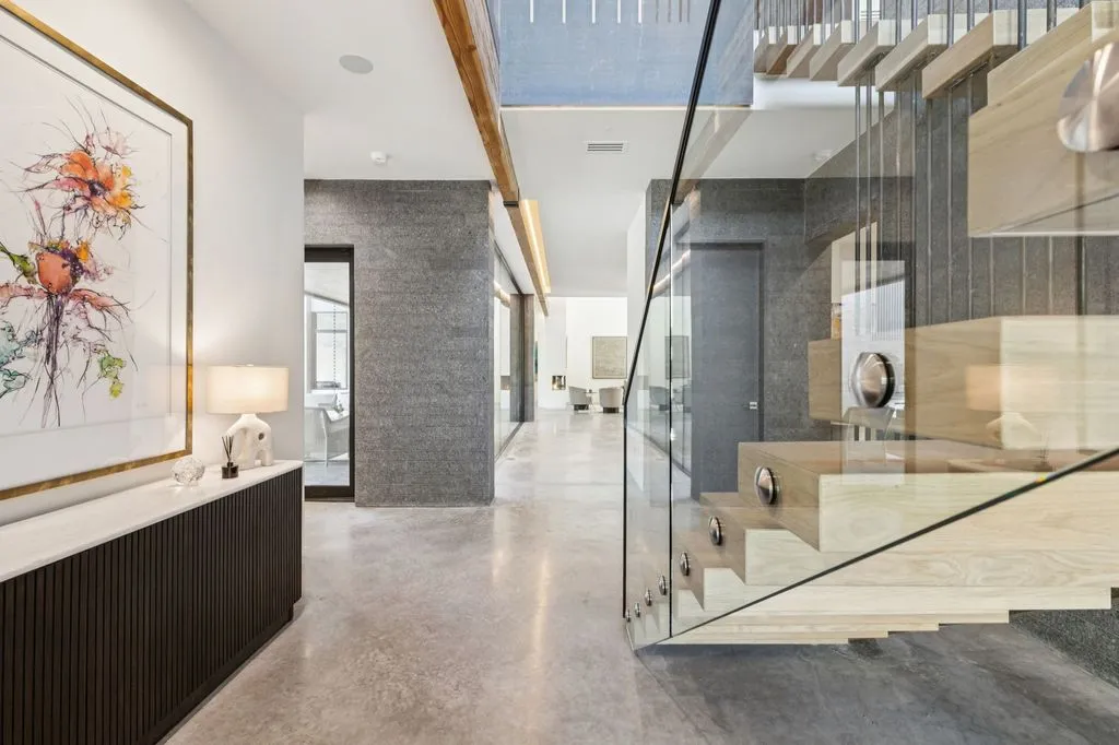 “Harmony House”: A $5 Million Architectural Sanctuary in Texas 6 4590 County Road 340 Unveils Harmony House a Breathtaking Texas Masterpiece 3