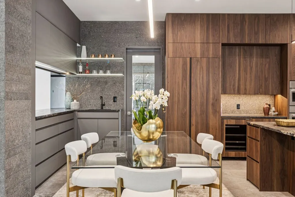 “Harmony House”: A $5 Million Architectural Sanctuary in Texas 11 4590 County Road 340 Unveils Harmony House a Breathtaking Texas Masterpiece 8