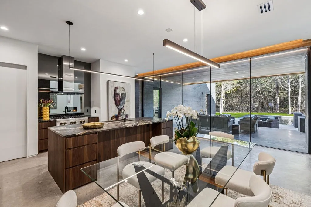 “Harmony House”: A $5 Million Architectural Sanctuary in Texas 12 4590 County Road 340 Unveils Harmony House a Breathtaking Texas Masterpiece 9